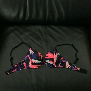 Victoria’s Secret Pink Wear Everywhere Push-up Bra 32-B